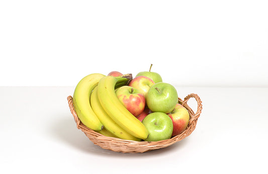 Obstkorb mit 3 kg Inhalt, ausschließlich Bananen und Äpfel